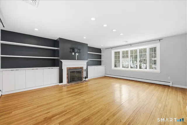 $439,900 | 48 North Glenwoods Road, Ledyard, CT 06335