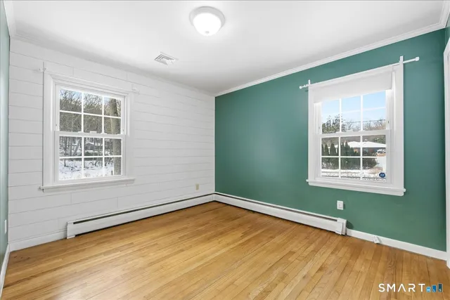 $439,900 | 48 North Glenwoods Road, Ledyard, CT 06335