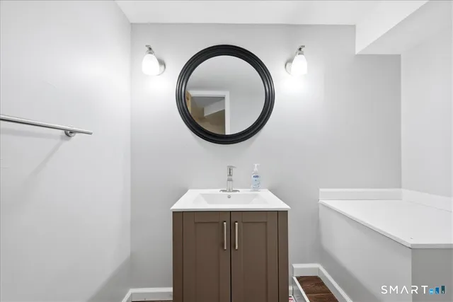 $439,900 | 48 North Glenwoods Road, Ledyard, CT 06335