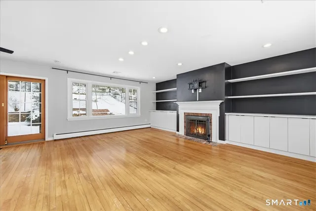 $439,900 | 48 North Glenwoods Road, Ledyard, CT 06335