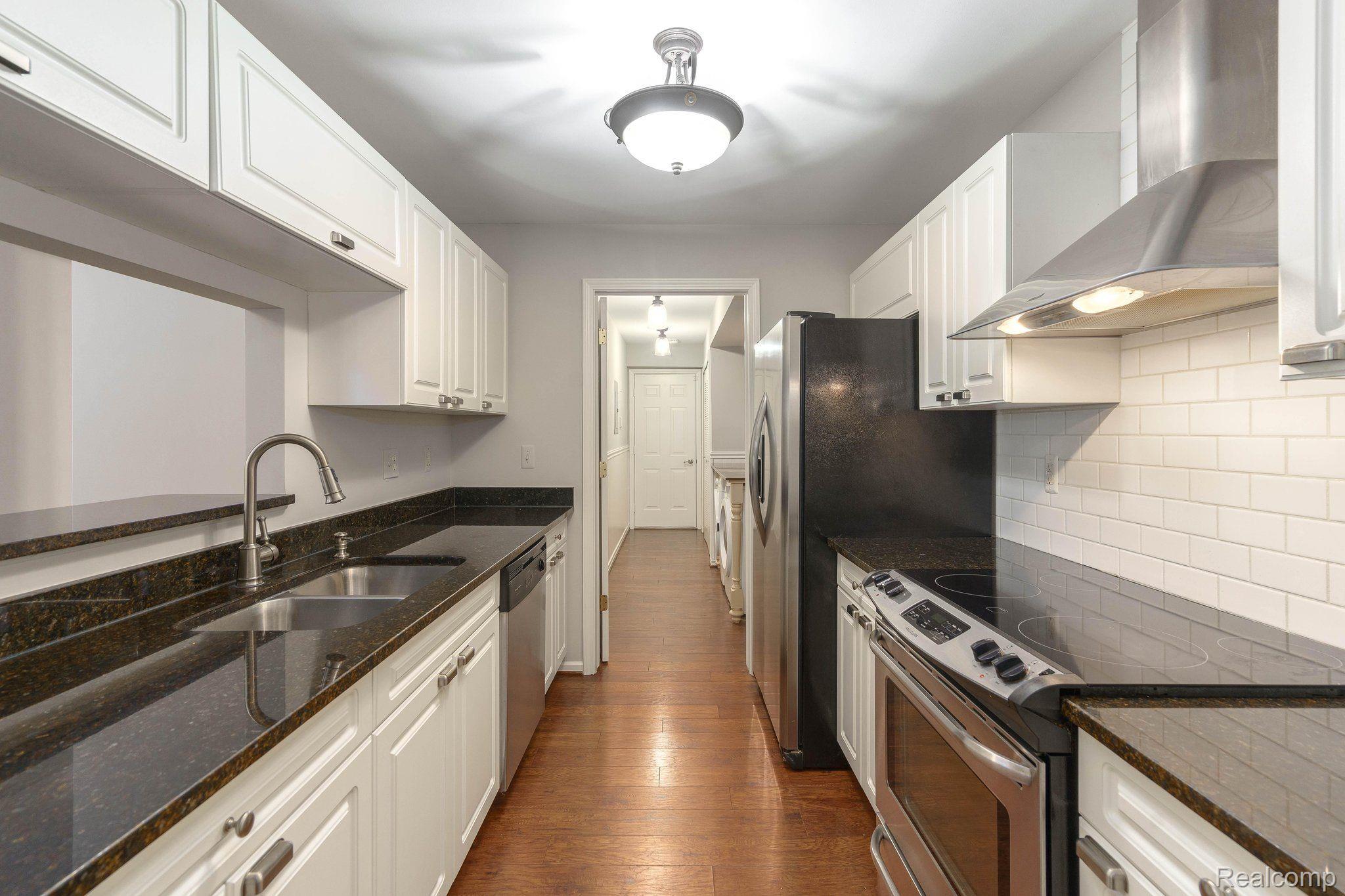 3586 Tremonte Circle Rochester, MI 48306 - Photo 15 of 28 Gallery Image 15