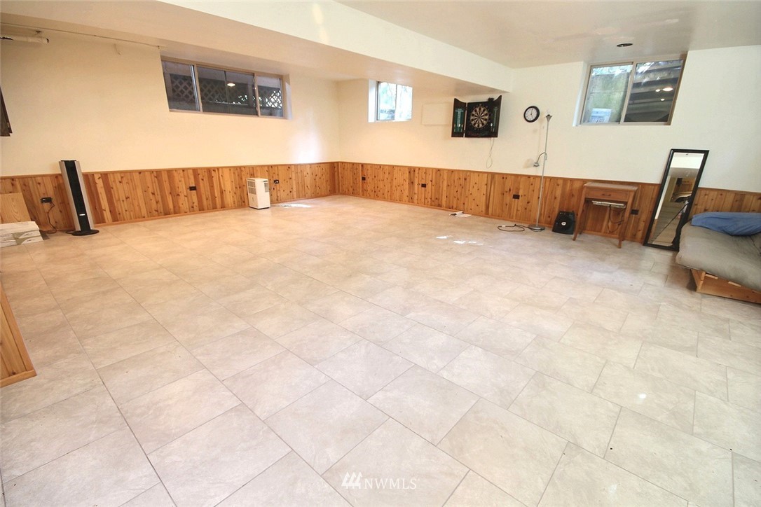 14102 148th Place Southeast Renton, WA 98059 - Photo 8 of 19