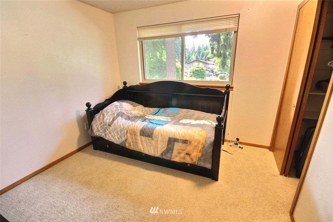 14102 148th Place Southeast Renton, WA 98059 - Photo 10 of 19