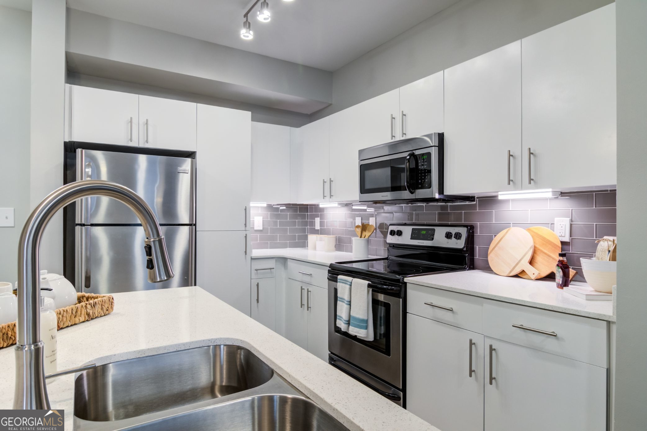 2591 Piedmont Road Northeast, Unit 2505 Atlanta, GA 30324 - Photo 1 of 23