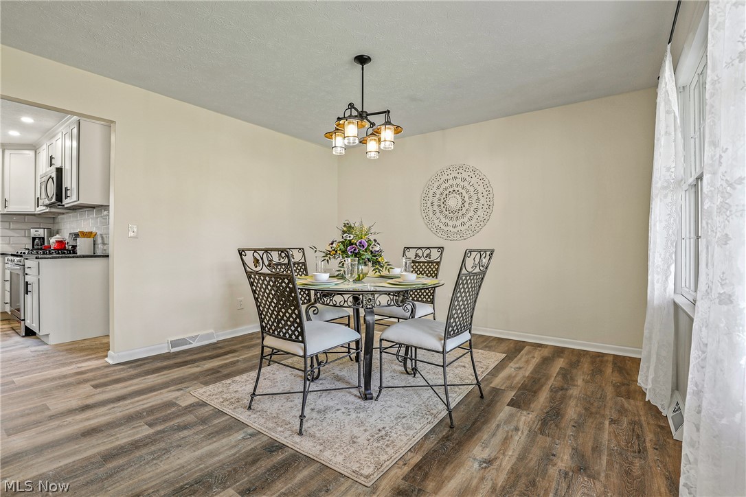 38804 Johnnycake Ridge Road Willoughby, OH 44094 - Photo 14 of 34 Gallery Image 14