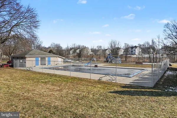 $212,000 | 6903 Salem Park Circle, Mechanicsburg, PA 17050
