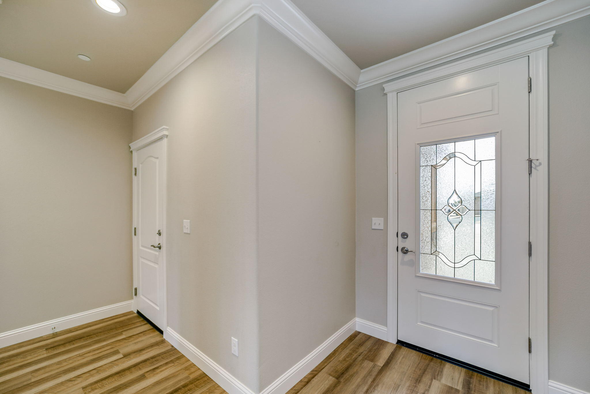 4585 Risstay Way Shasta Lake, CA 96019 - Photo 12 of 46 entrance to home