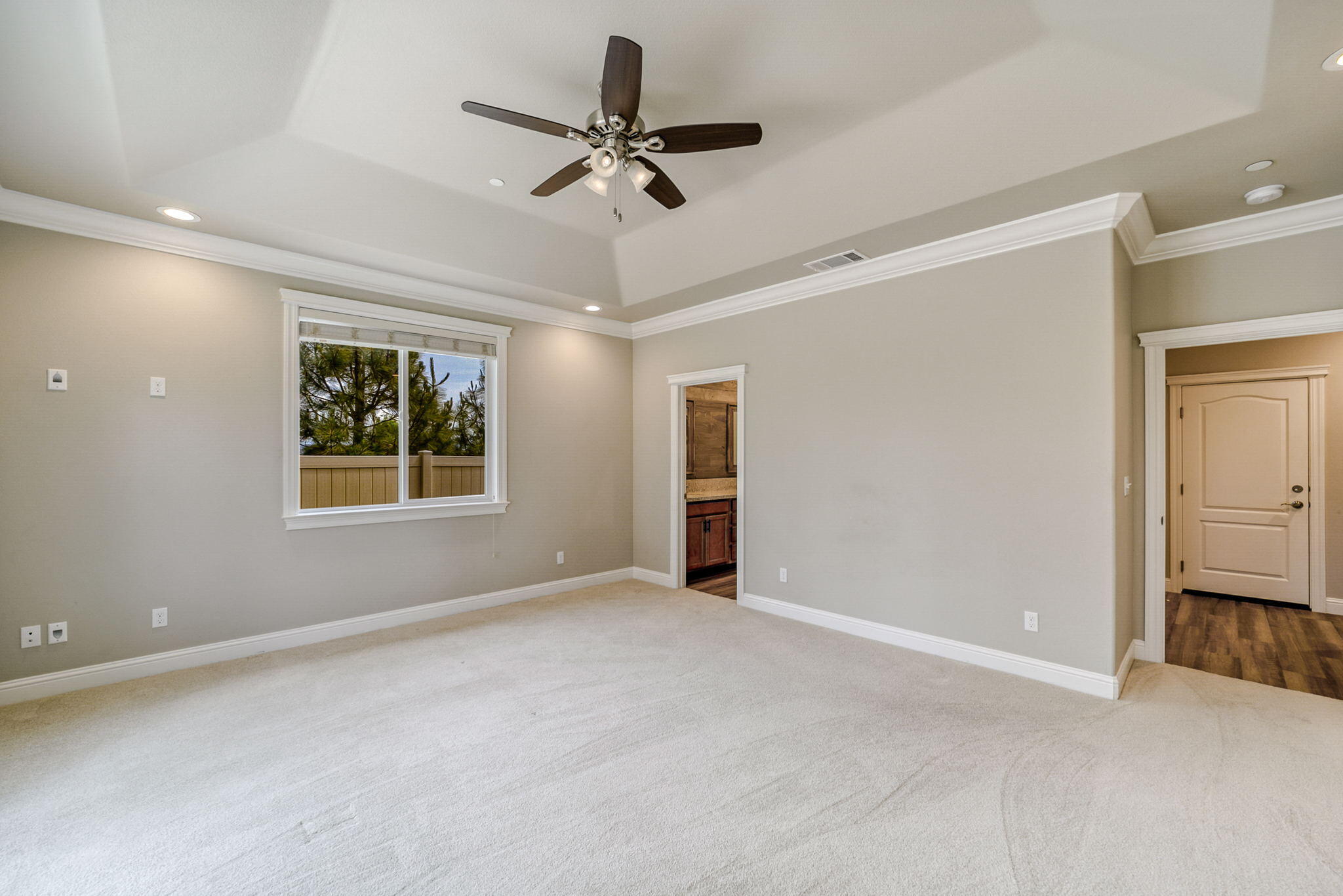 4585 Risstay Way Shasta Lake, CA 96019 - Photo 15 of 46 livingroom reversen view