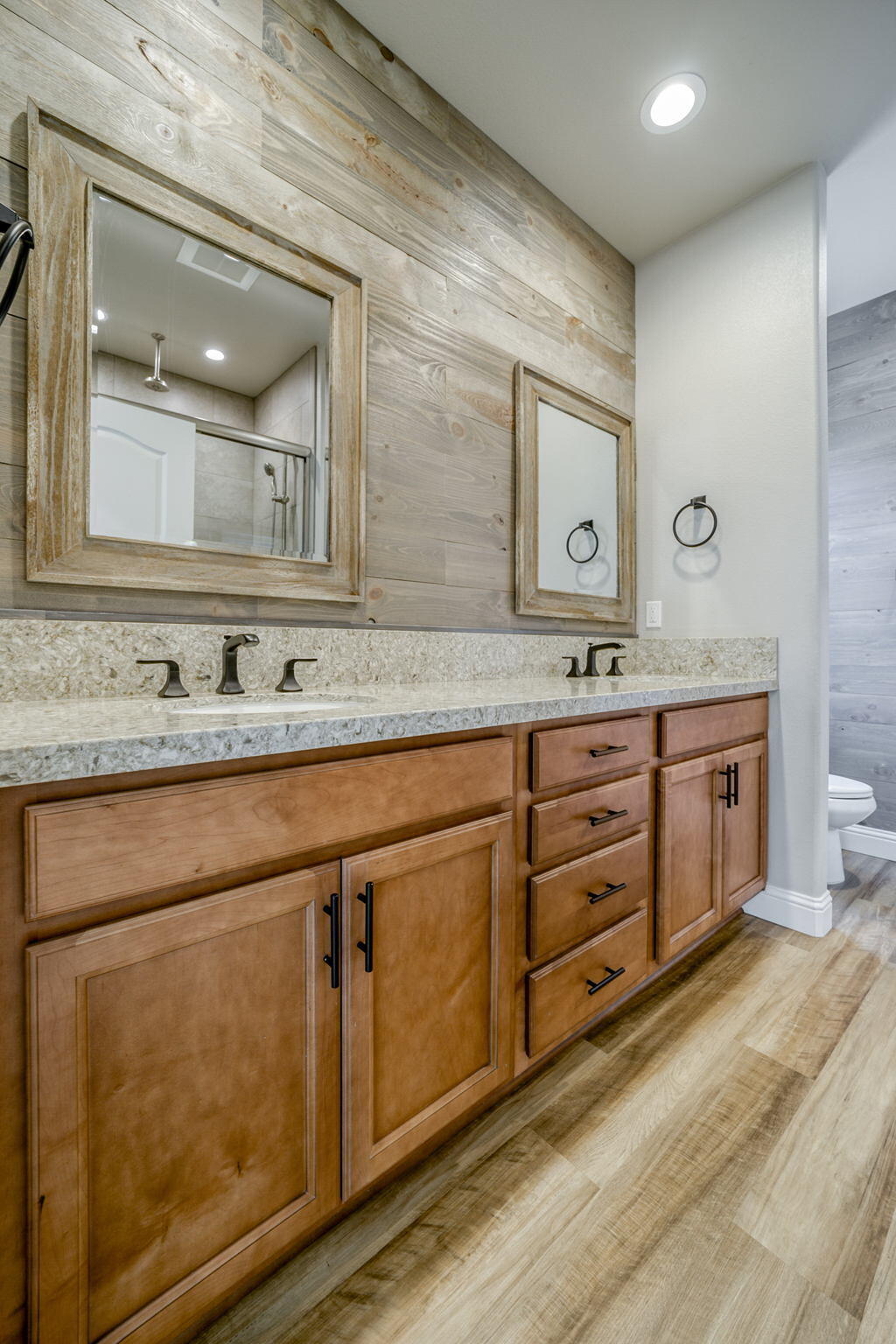 4585 Risstay Way Shasta Lake, CA 96019 - Photo 16 of 46 bath with double sinks