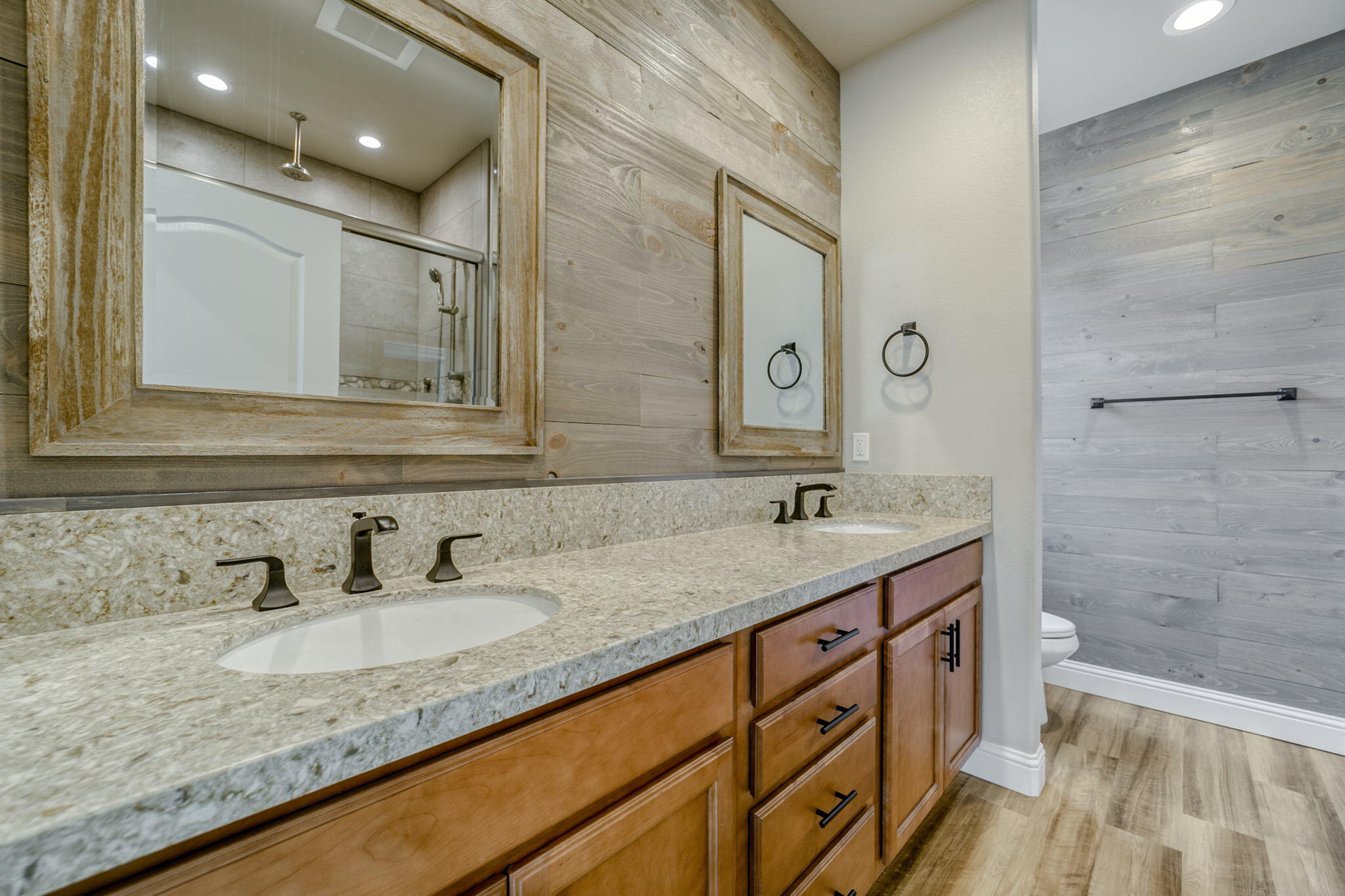 4585 Risstay Way Shasta Lake, CA 96019 - Photo 17 of 46 spacious bathroom
