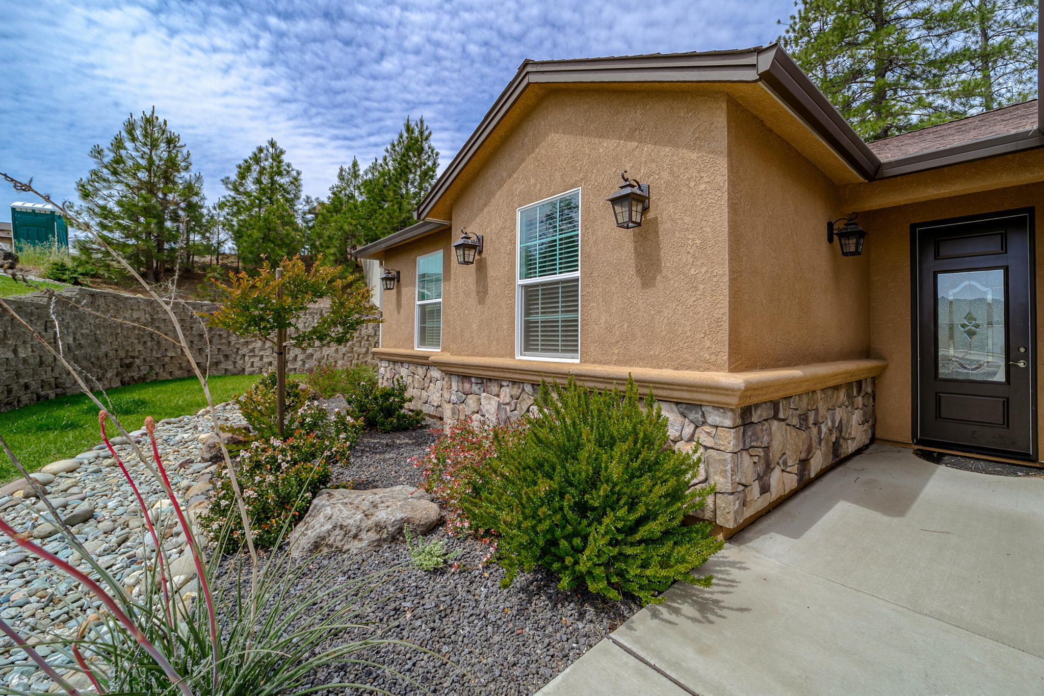 4585 Risstay Way Shasta Lake, CA 96019 - Photo 30 of 46 drought resistant plants