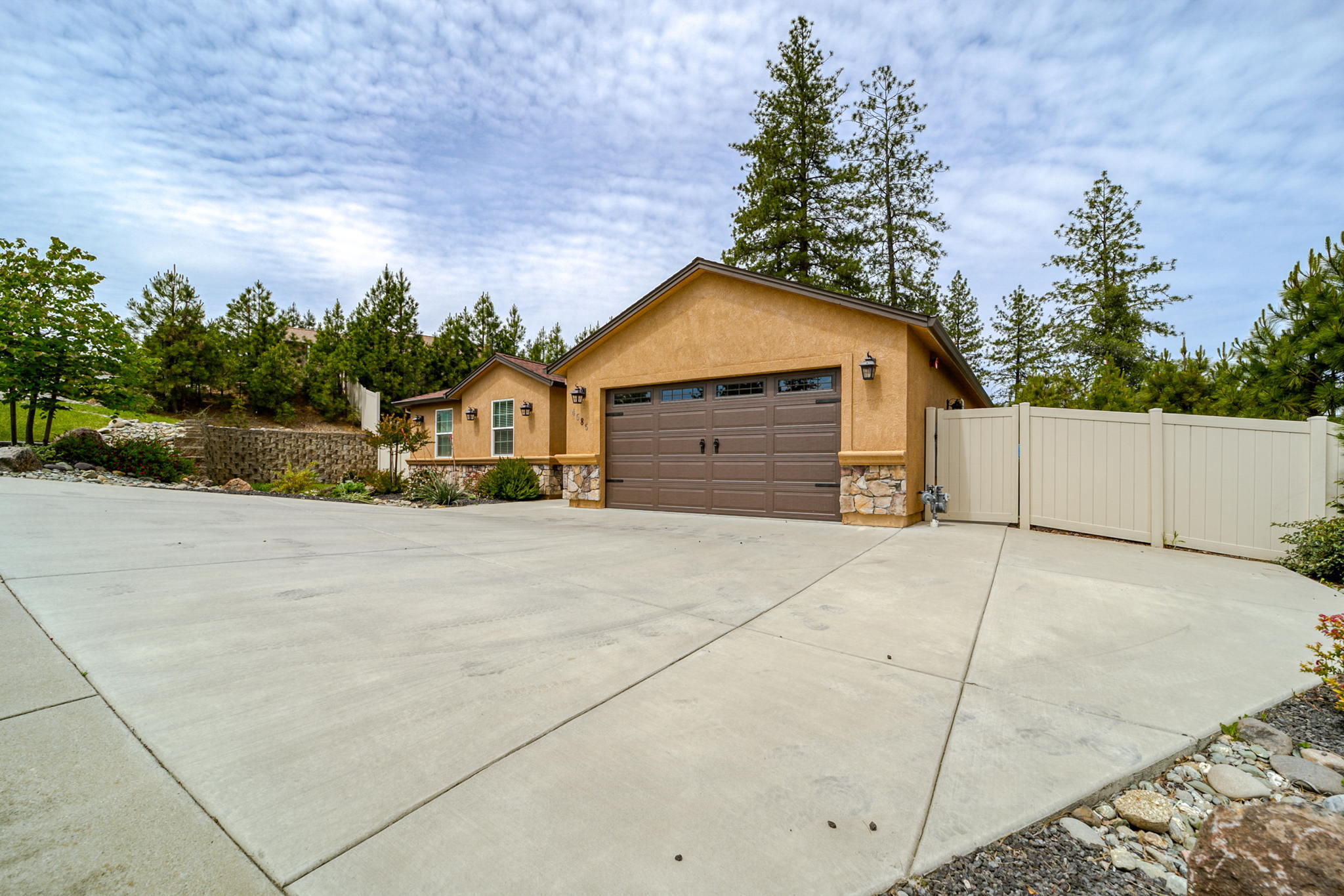 4585 Risstay Way Shasta Lake, CA 96019 - Photo 31 of 46 extra parking