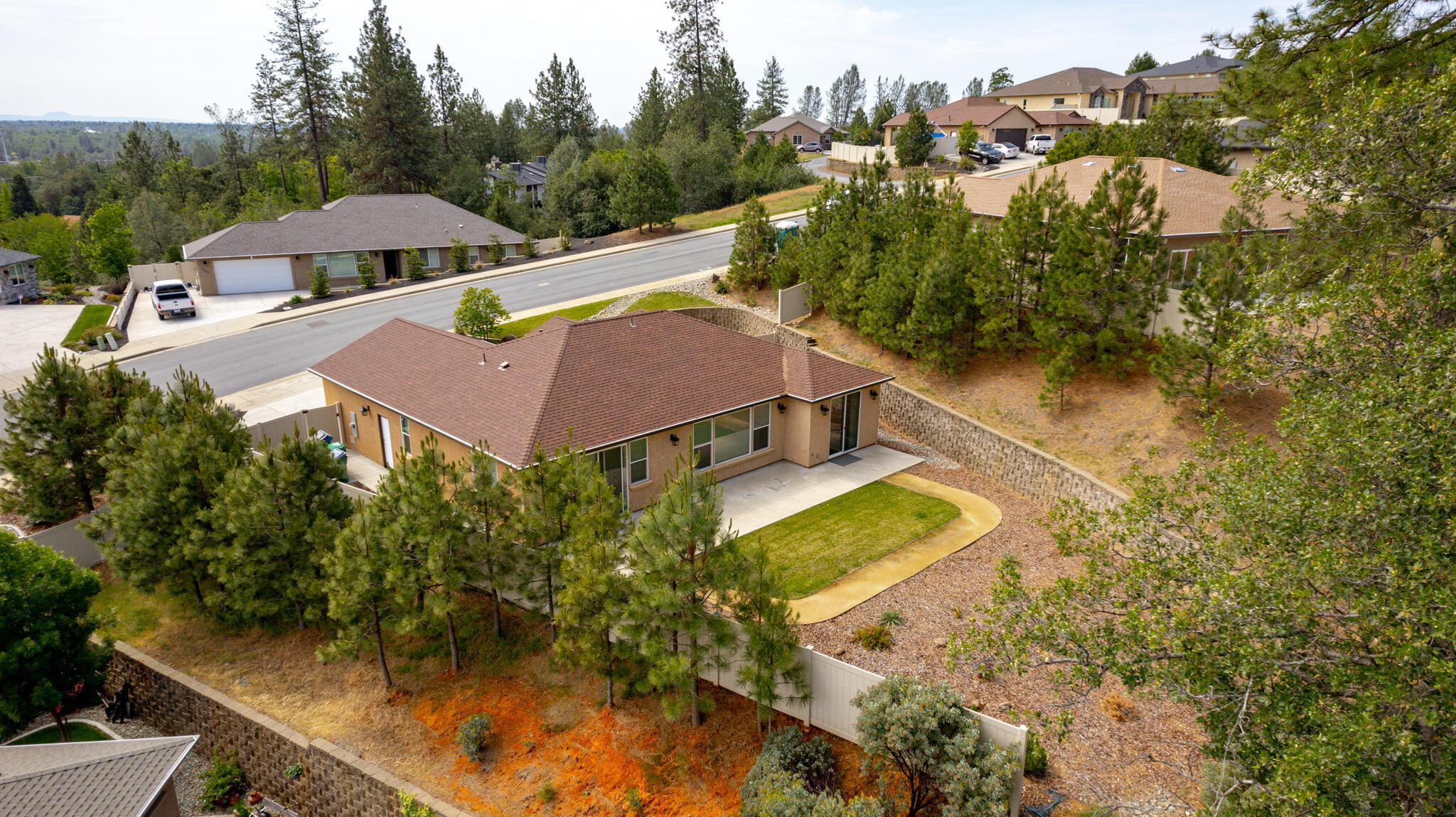 4585 Risstay Way Shasta Lake, CA 96019 - Photo 35 of 46 Area of executive homes