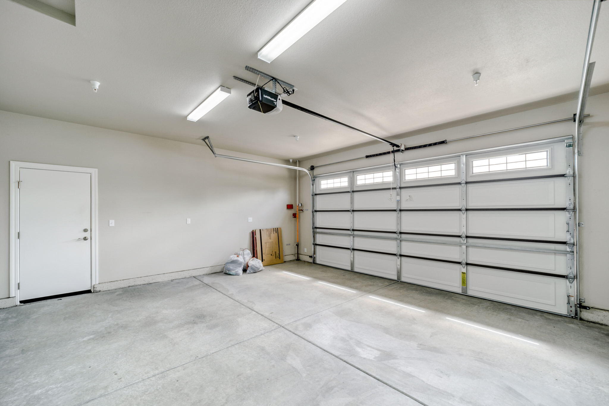 4585 Risstay Way Shasta Lake, CA 96019 - Photo 41 of 46 garage with new panels