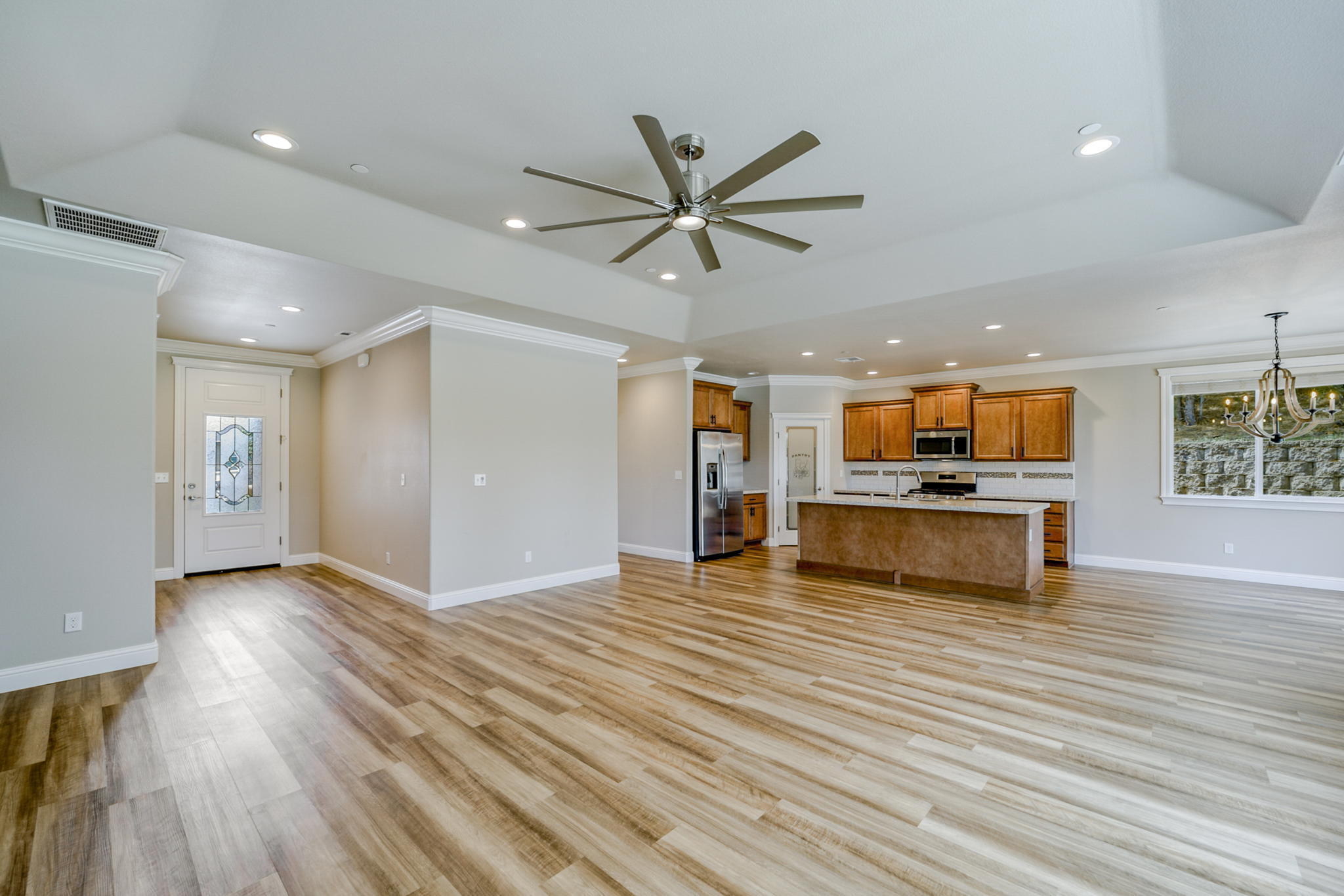 4585 Risstay Way Shasta Lake, CA 96019 - Photo 8 of 46 Spacious living