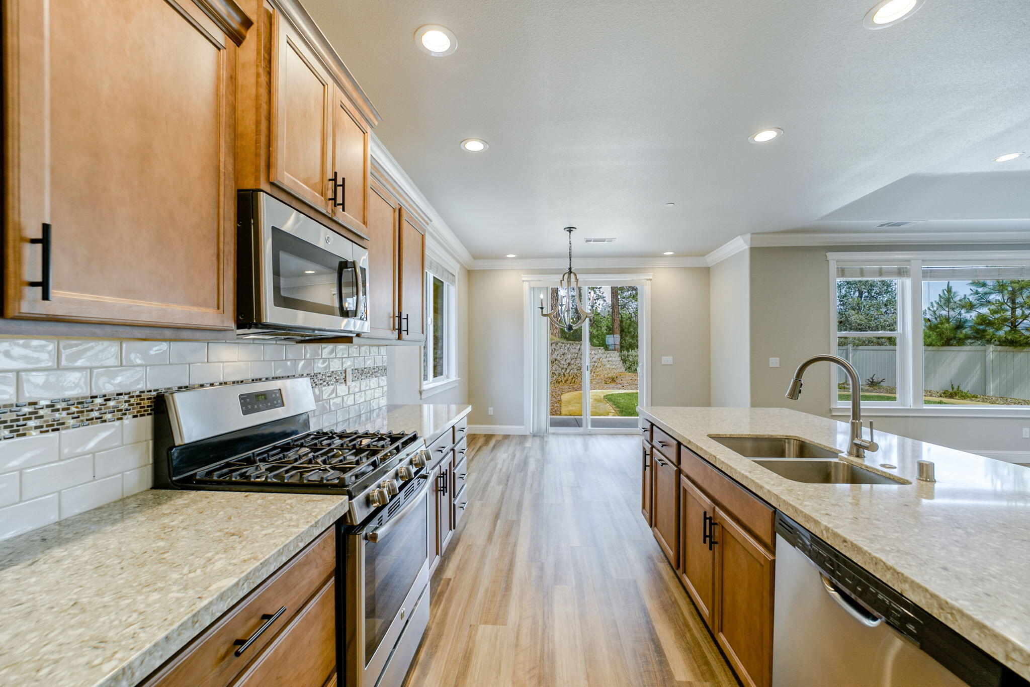 4585 Risstay Way Shasta Lake, CA 96019 - Photo 9 of 46 Upgraded fixtures