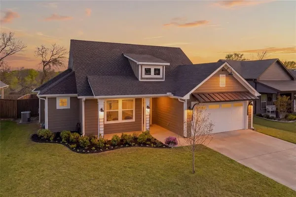 front view of house with a yard