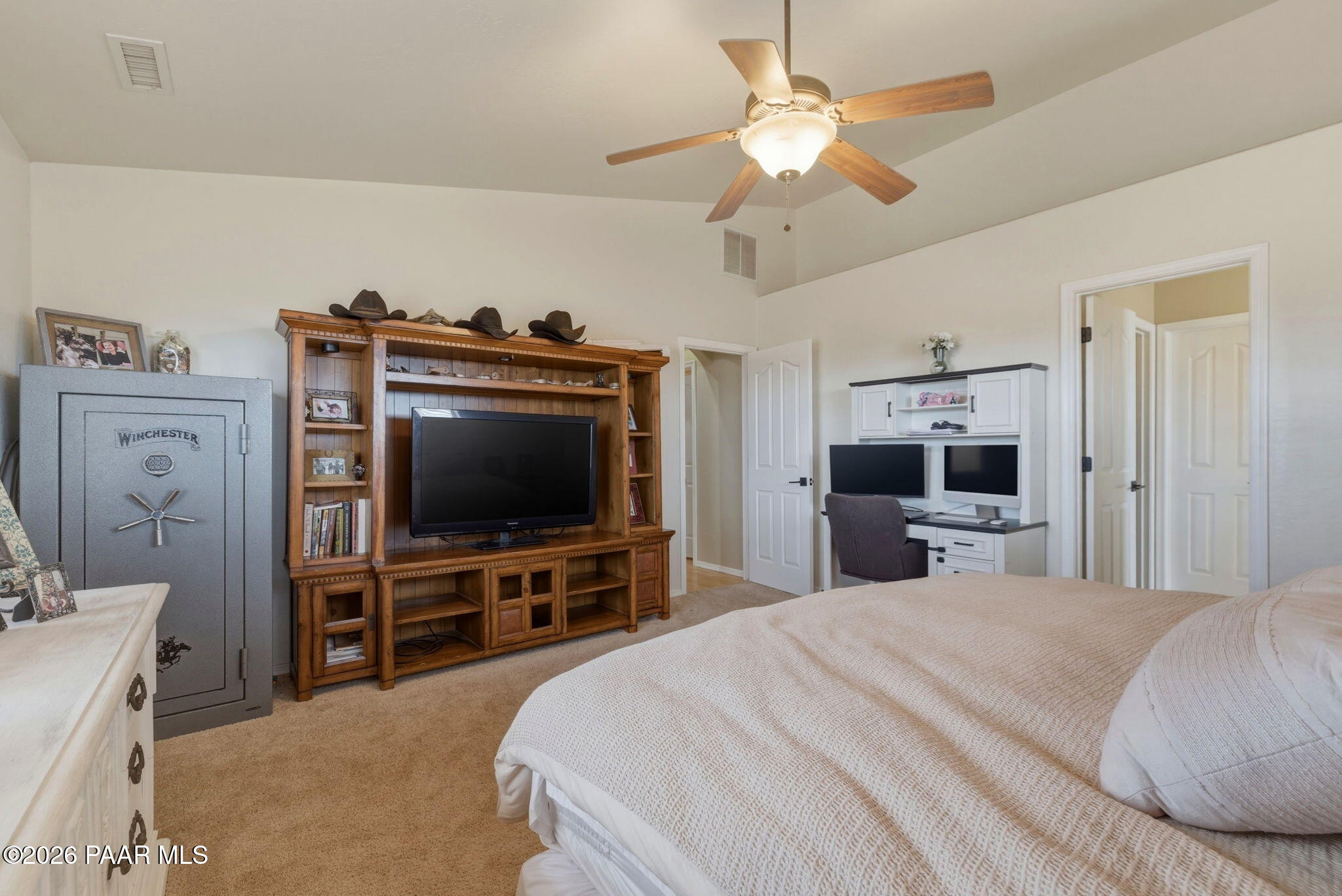 1680 East Verde Ranch Road Paulden, AZ 86334 - Photo 20 of 44 24-Primary Bedroom (2)