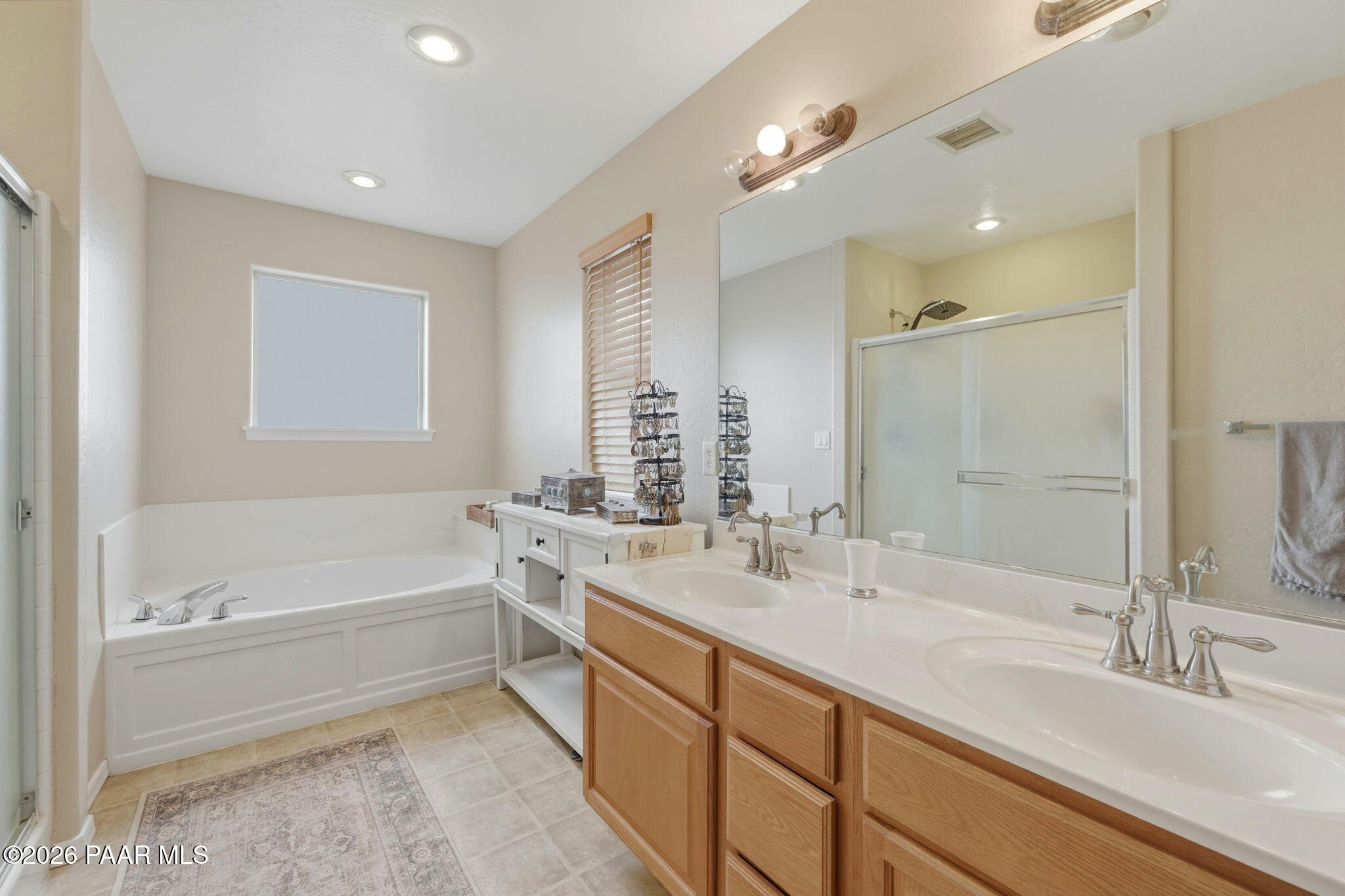 1680 East Verde Ranch Road Paulden, AZ 86334 - Photo 21 of 44 25-Primary Bathroom (1)