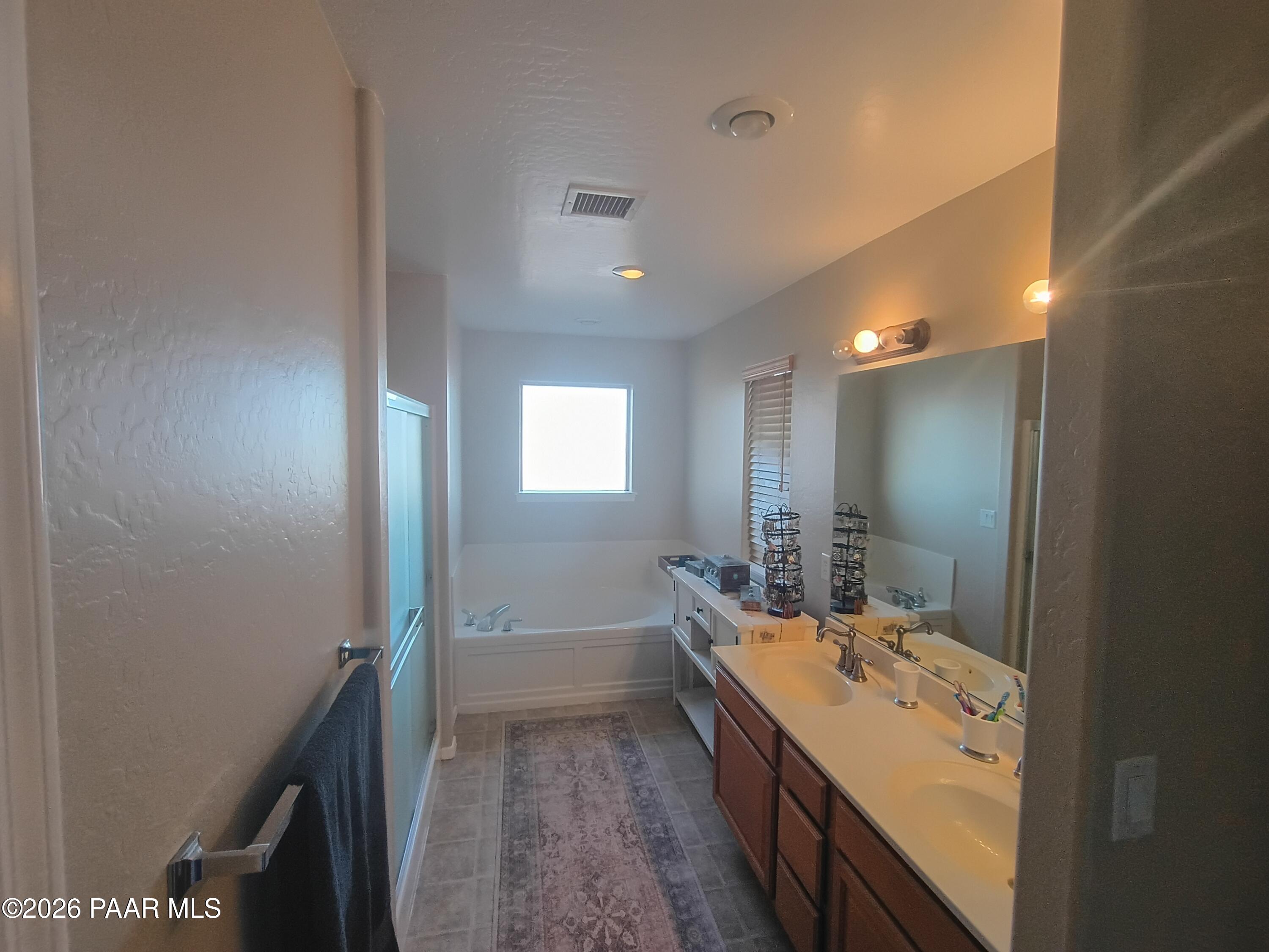 1680 East Verde Ranch Road Paulden, AZ 86334 - Photo 7 of 9 Master Bathroom