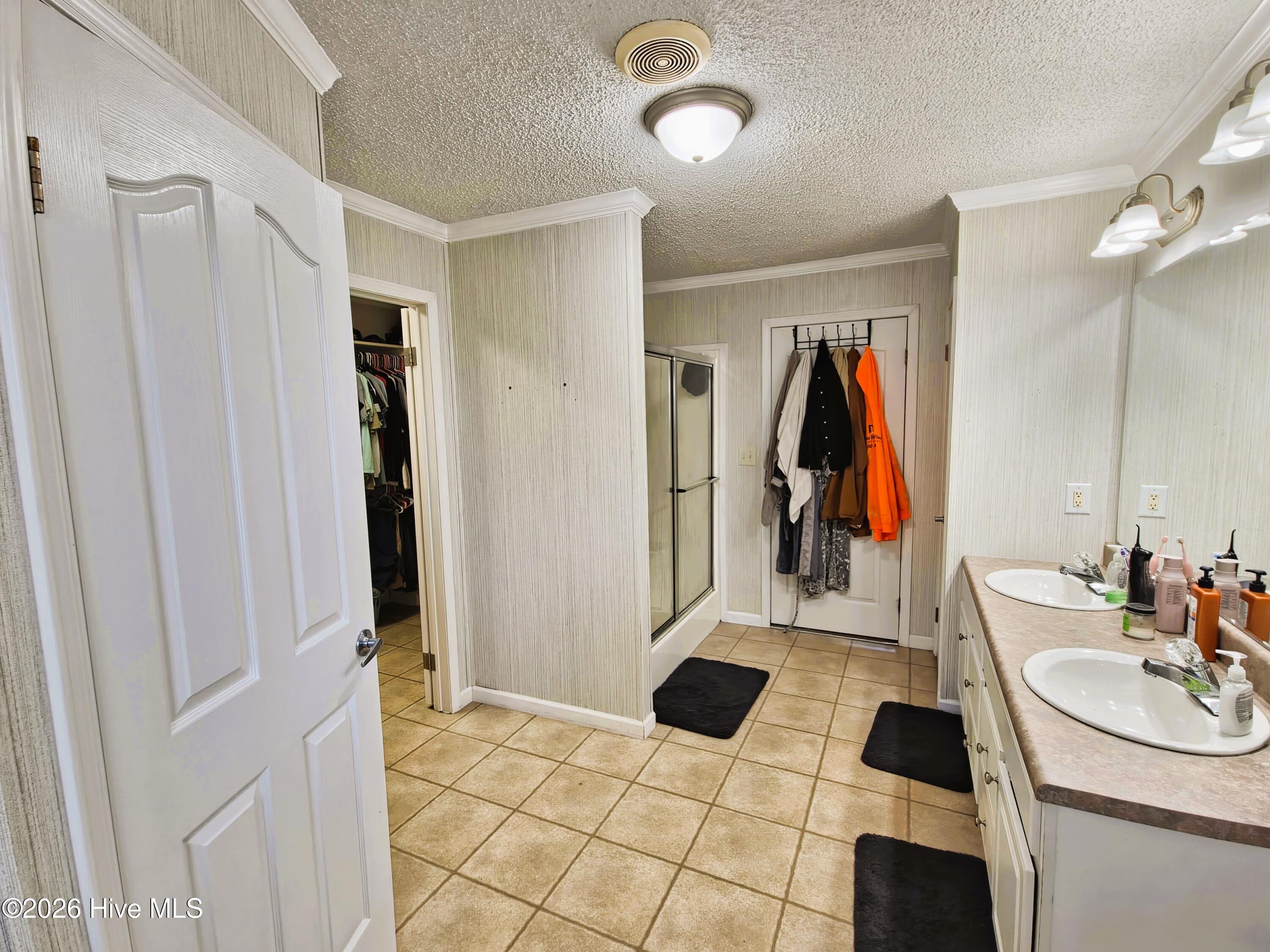3525 Daughety White Road Kinston, NC 28501 - Photo 15 of 31 Primary Bath Double Vanity