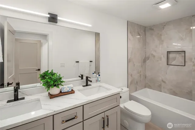 $1,785,000 | 6202 122nd Avenue Southeast, Bellevue, WA 98006