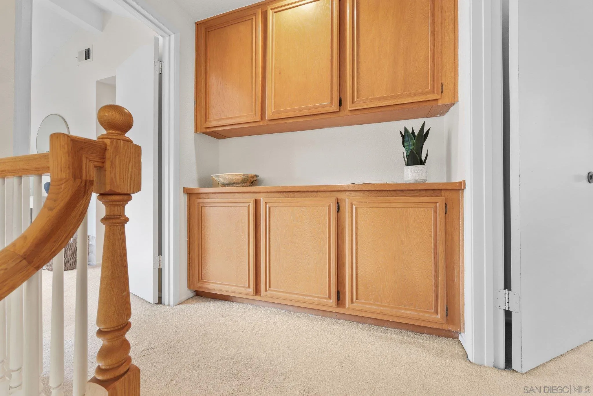 740 Breeze Hill Road, Unit 193 Vista, CA 92081 - Photo 13 of 35 a view of an entryway with wooden floor