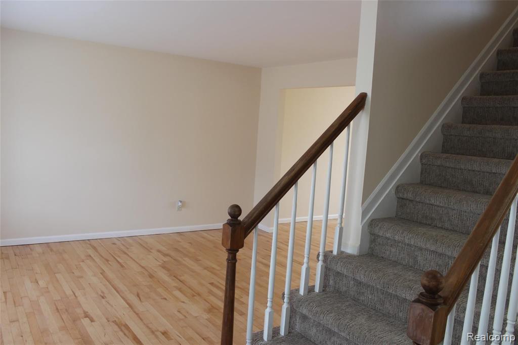 46409 Aarons Way Canton, MI 48188 - Photo 21 of 53