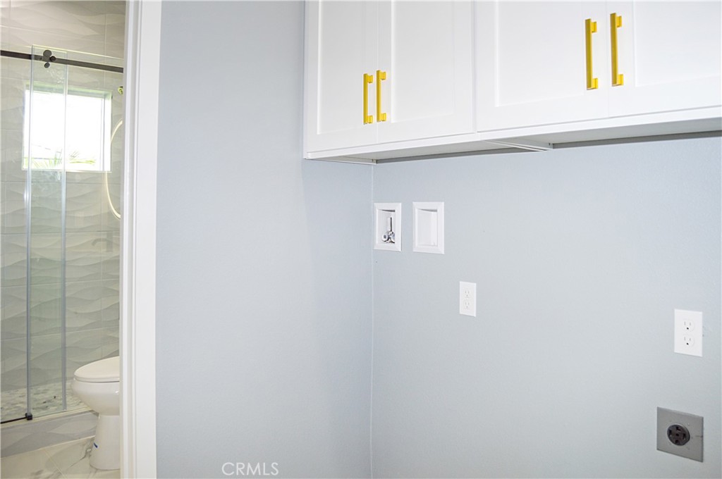 29329 Kemper Lane Highland, CA 92346 - Photo 71 of 75 Unit 2 - Indoor Laundry