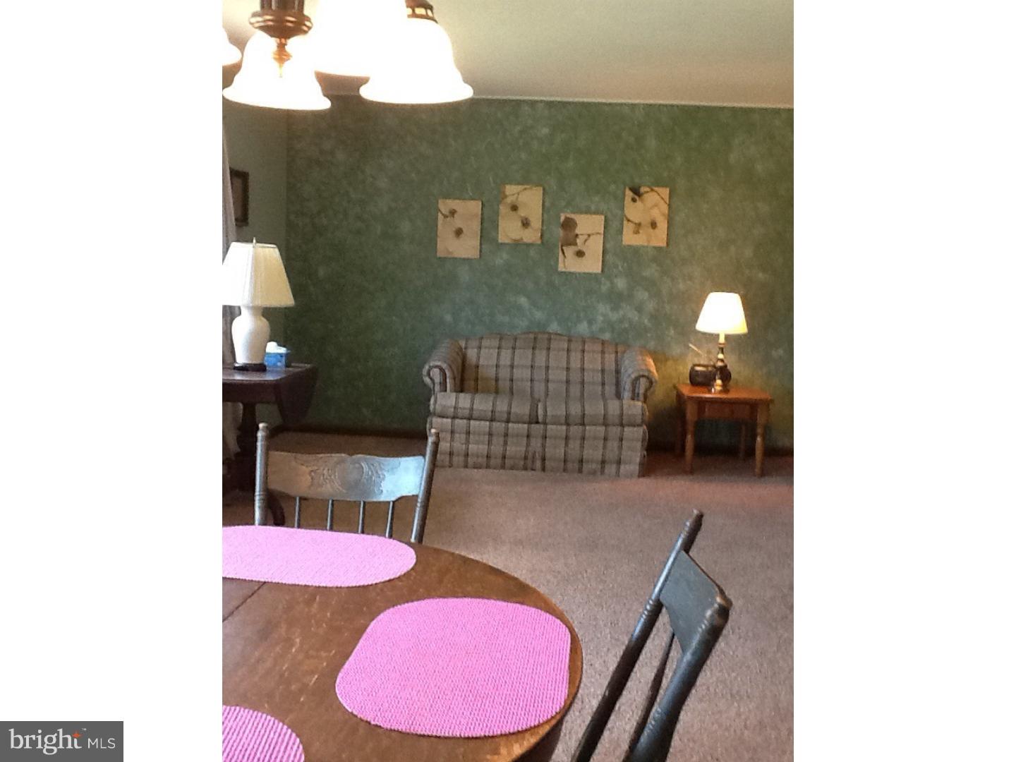 10 Hydrangea Road Levittown, PA 19056 - Photo 11 of 13 Gallery Image 11