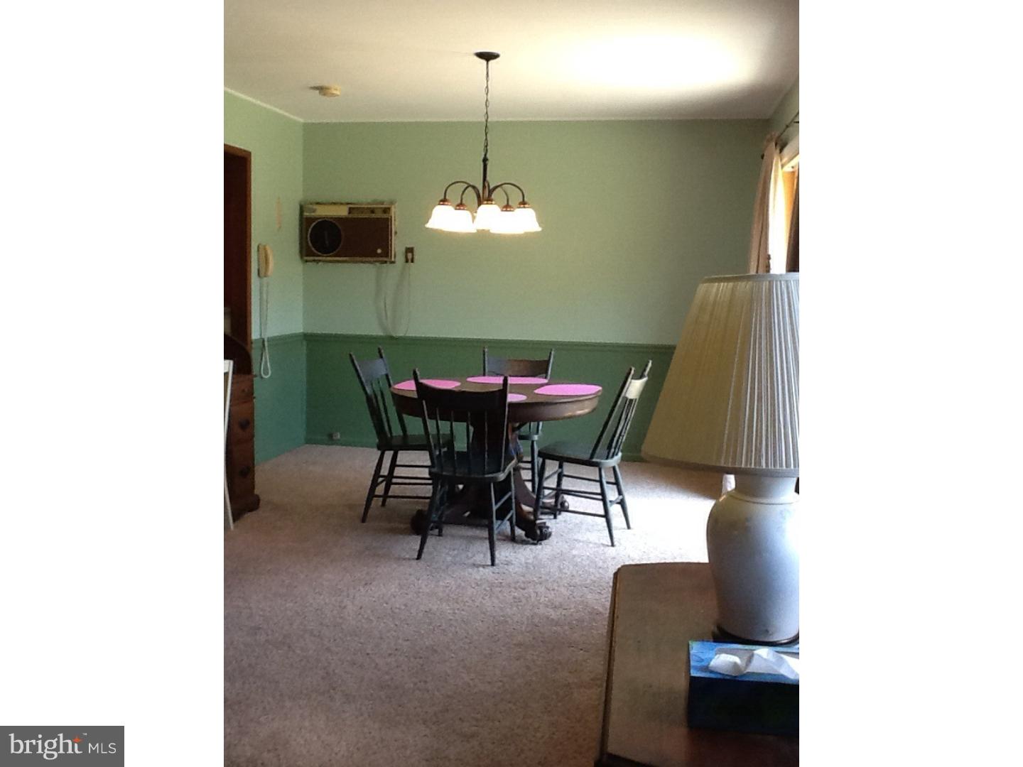 10 Hydrangea Road Levittown, PA 19056 - Photo 10 of 13 Gallery Image 10