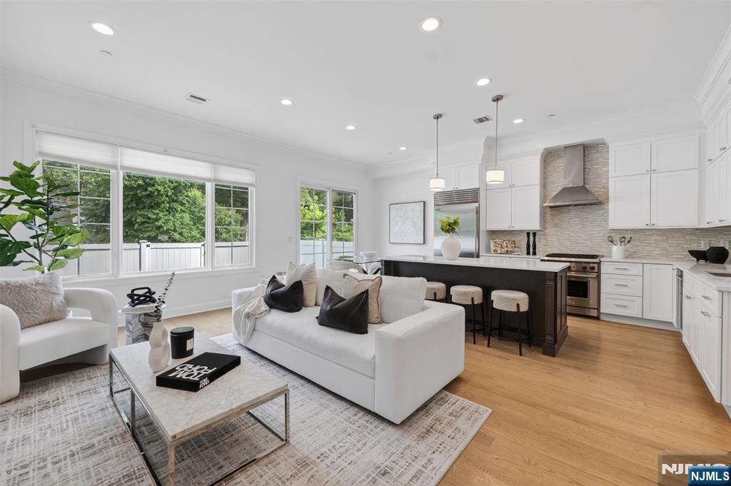 22 Gabriel Court, Unit 22 Paramus, NJ 07652 - Photo 11 of 38