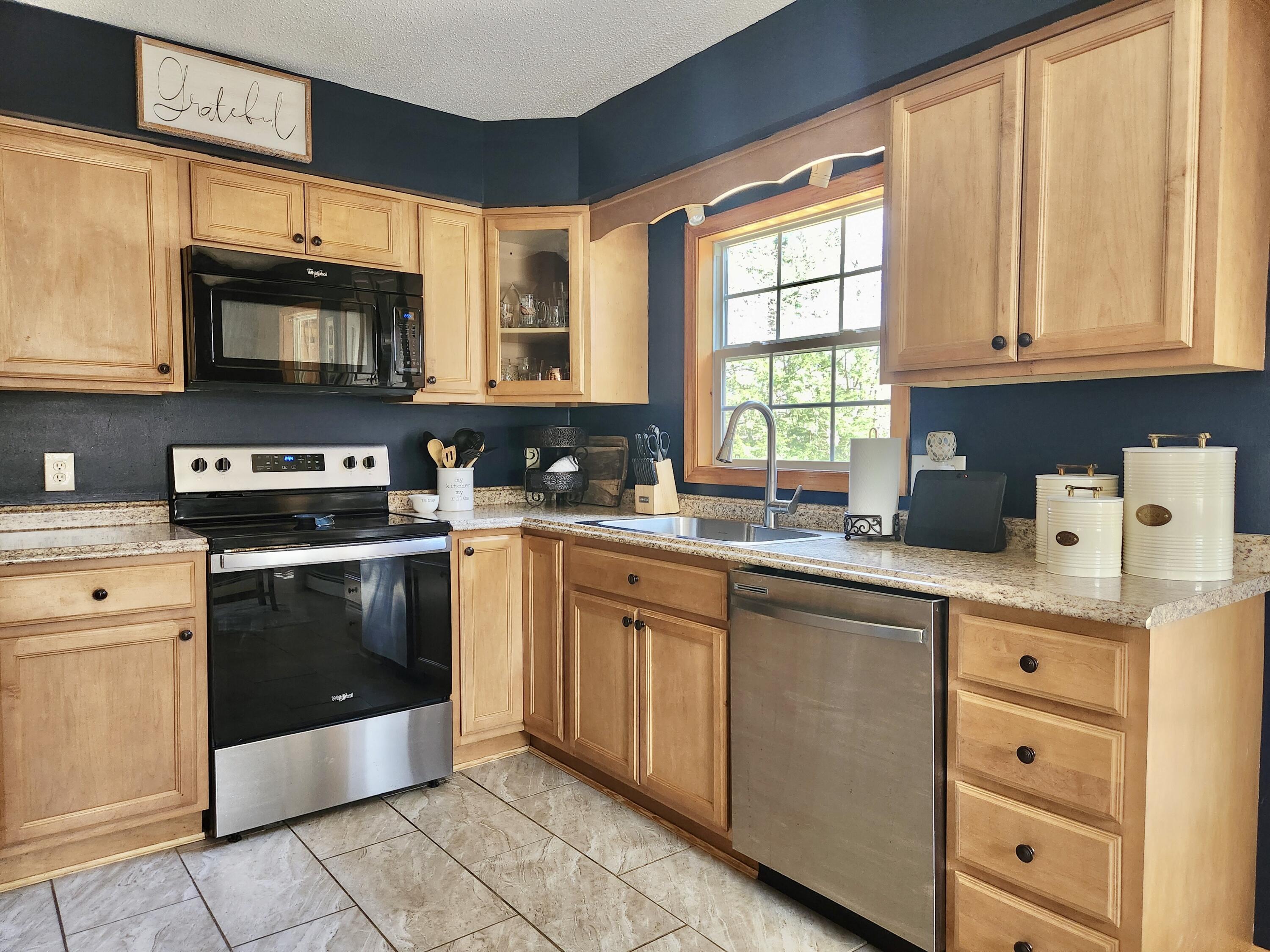 554 Townhouse Road Kenduskeag, ME 04450 - Photo 6 of 44 0669E414-B342-4336-A5F2-590FFABAE28A