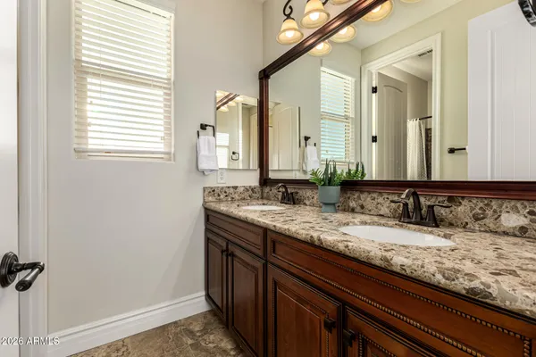 $939,900 | 2491 East Penedes Drive, Gilbert, AZ 85298