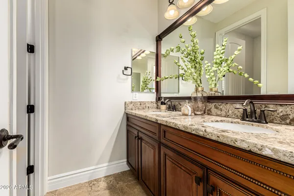 $939,900 | 2491 East Penedes Drive, Gilbert, AZ 85298