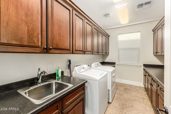 $939,900 | 2491 East Penedes Drive, Gilbert, AZ 85298