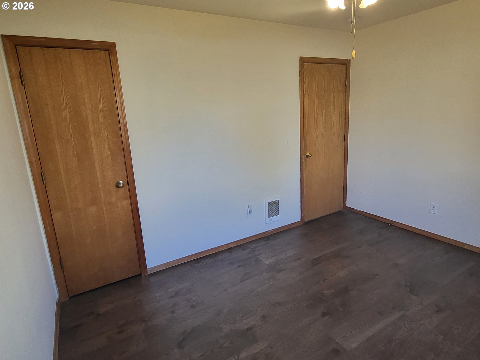 963 Crocker Street Coos Bay, OR 97420 - Photo 30 of 42 an empty room with a door