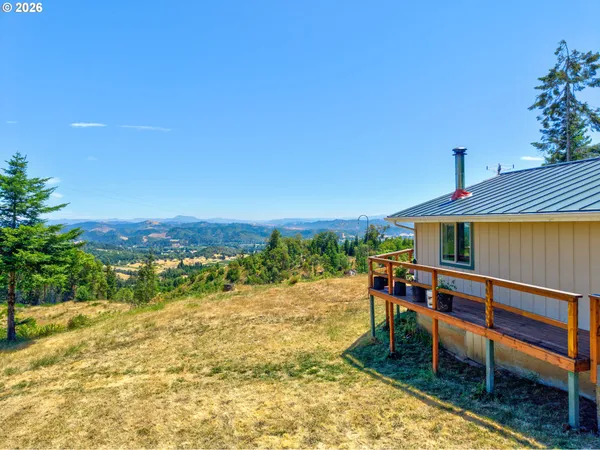 $700,000 | 2260 Heydon Road, Roseburg, OR 97471