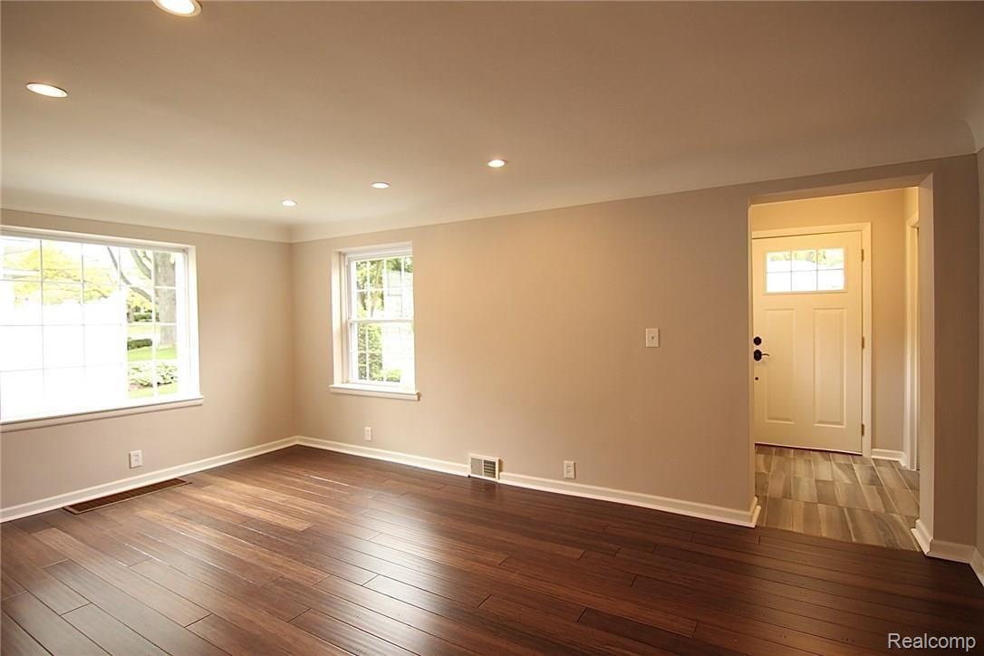931 West 3rd Street Rochester, MI 48307 - Photo 42 of 62 So much natural light from abundance of windows throughout.