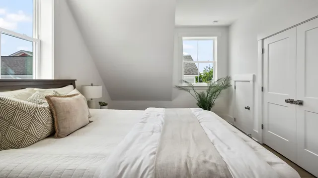 $999,990 | 33 Nats Court, Charleston, SC 29403