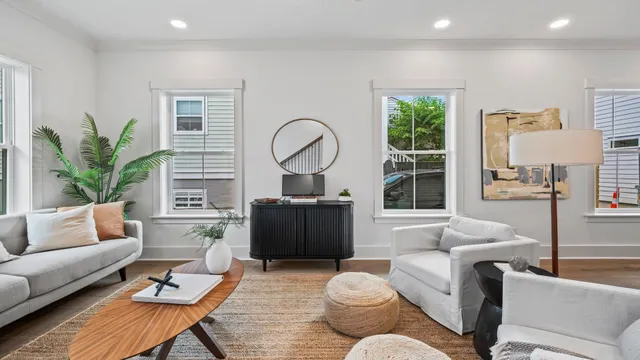 $999,990 | 33 Nats Court, Charleston, SC 29403