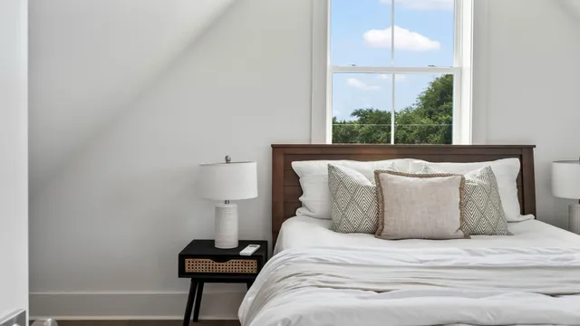 $999,990 | 33 Nats Court, Charleston, SC 29403