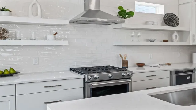 $999,990 | 33 Nats Court, Charleston, SC 29403