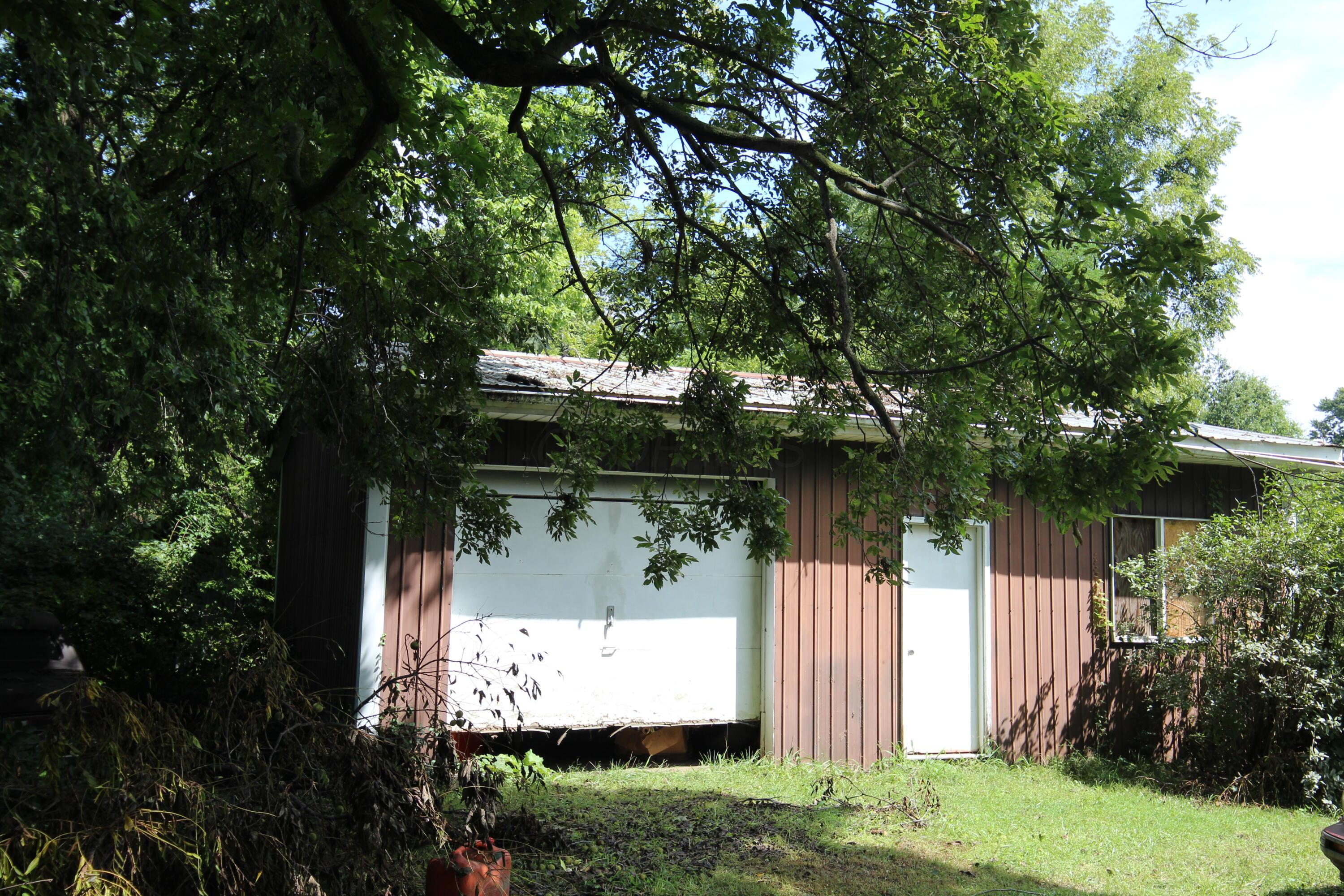 5726 Refugee Road Baltimore, OH 43105 - Photo 2 of 29 additional garage in rear
