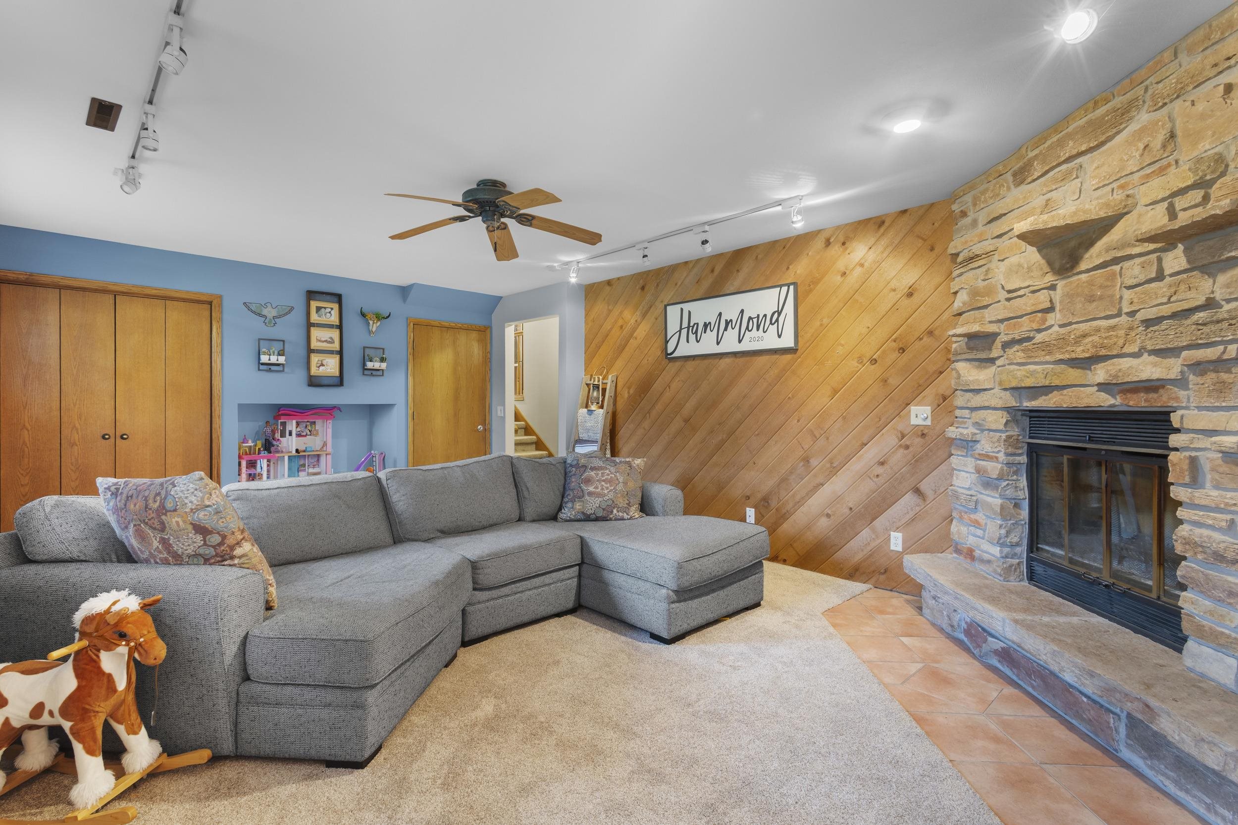 6682 Glenview Road DeForest, WI 53532 - Photo 11 of 40 Gallery Image 11
