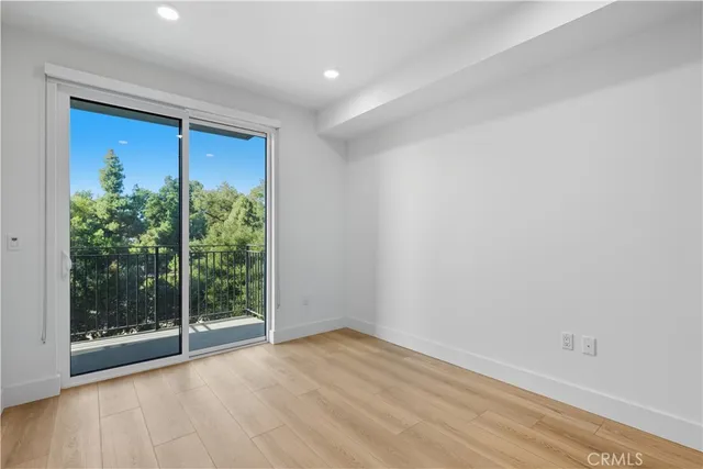 $6,750 | 12078 Guerin Street, Unit 405, Studio City, CA 91604