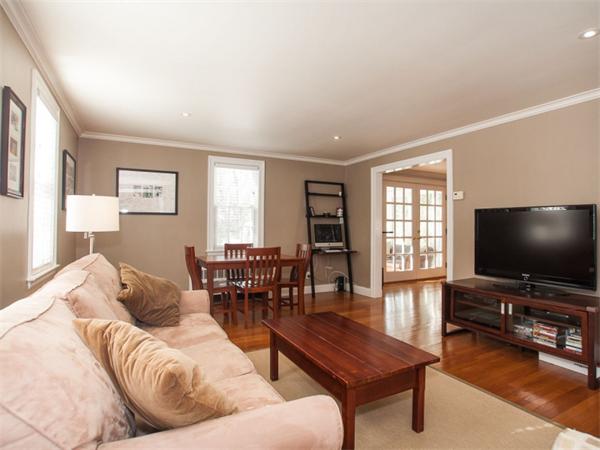 47 Cottage Street Wellesley, MA 02482 - Photo 2 of 28