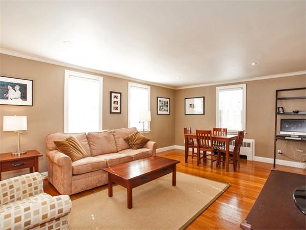 47 Cottage Street Wellesley, MA 02482 - Photo 4 of 28