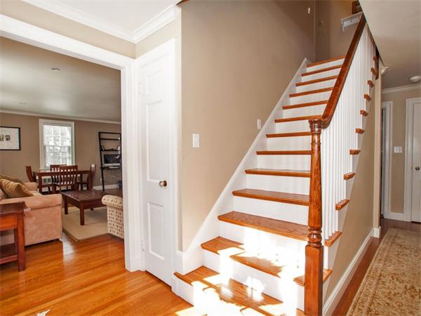 47 Cottage Street Wellesley, MA 02482 - Photo 6 of 28