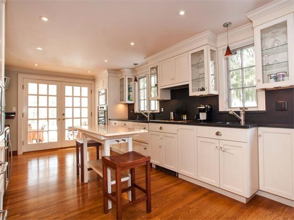 47 Cottage Street Wellesley, MA 02482 - Photo 7 of 28